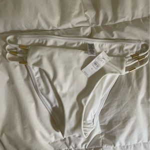Loft bikini bottom. Size medium. NWT.